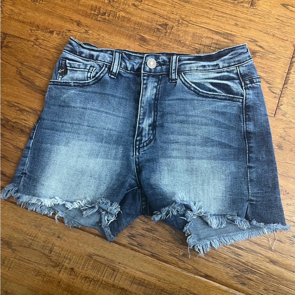 KanCan raw hem shorts